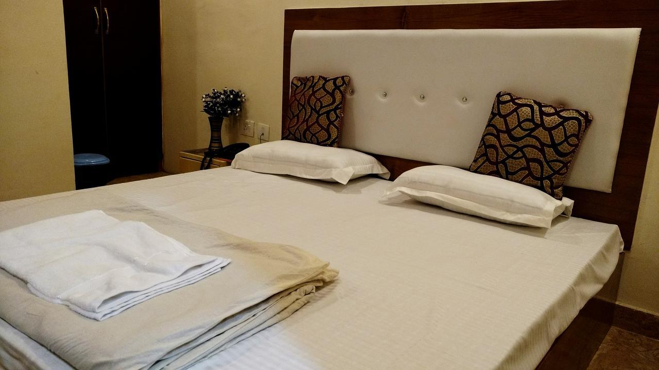 Hotel Rattans Regency Roorkee 외부 사진